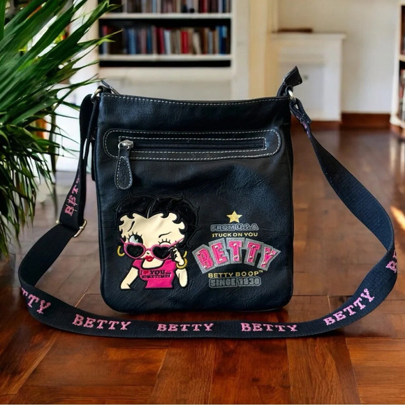 BETTY BOOP Crossbody Bag - Black & Pink - Picture 1 of 16